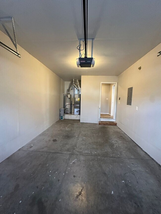 Photo - 1297 NE Dawson Dr Unidad B