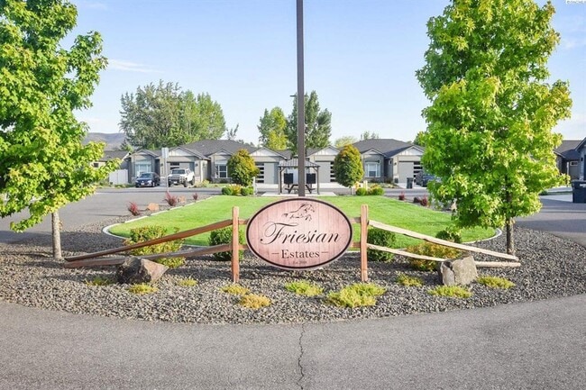 Photo - 2730 Friesian Ct
