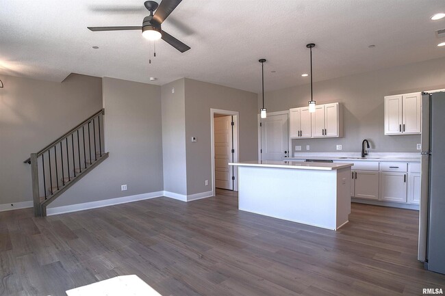 Photo - 1004 S 4th St