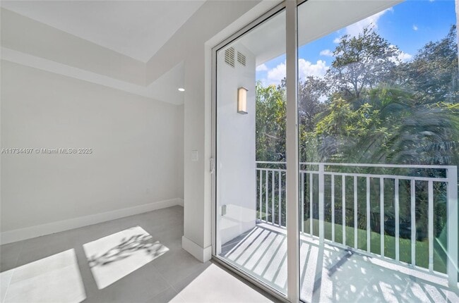 Photo - 1536 NW 15th Ave Unit 302