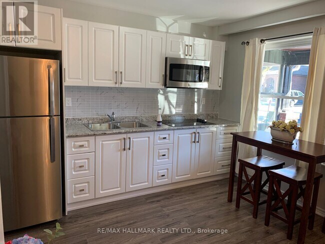 Photo - 70 Rockwell Ave