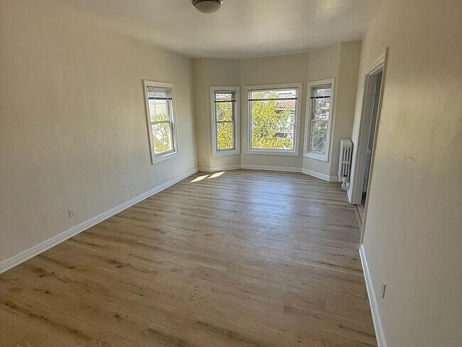 Photo - 2624 8th Ave