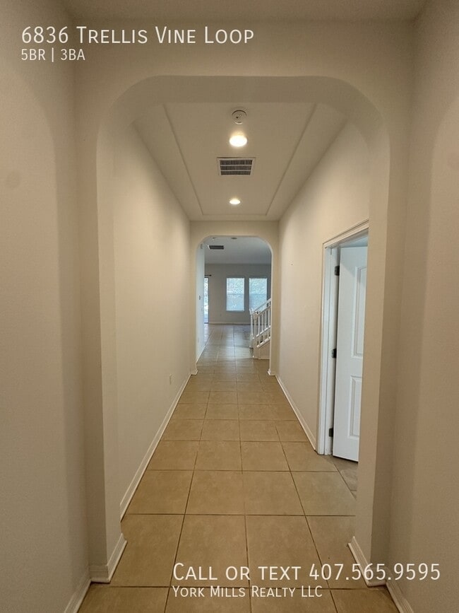 Photo - 6836 Trellis Vine Loop