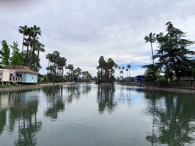 Photo - Lakeside living on Greenhaven, Sparkling Pool and covered parking