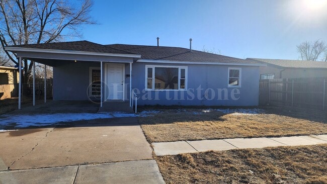 Photo - 1012 E Brazos St