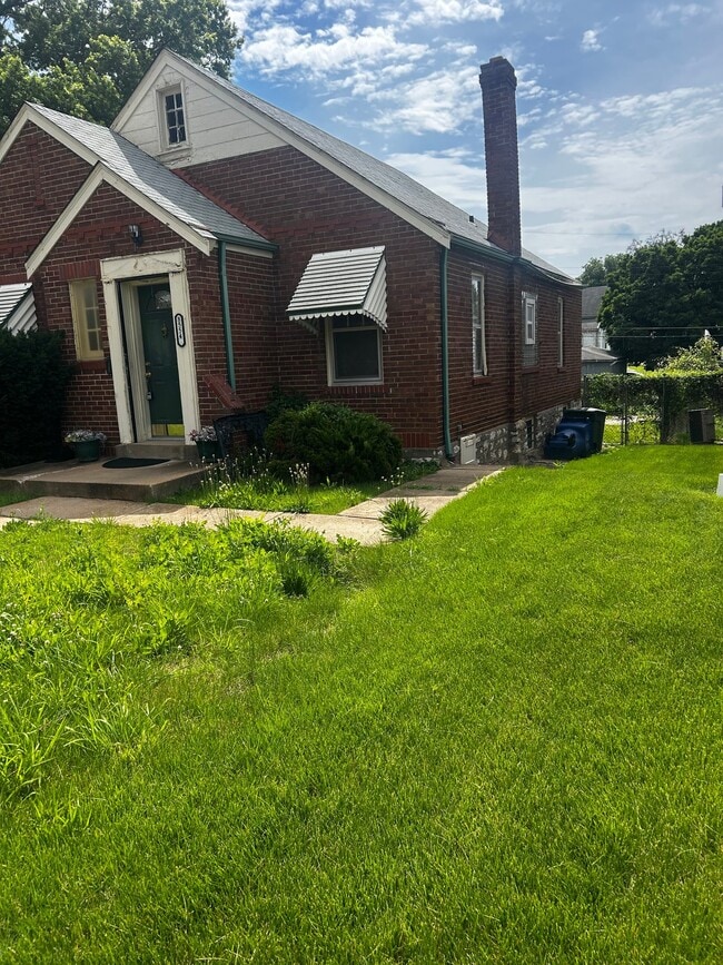 Photo - 8554 Oriole Ave