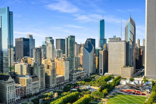 Photo - 111 W Wacker Dr Unidad ID1294900P