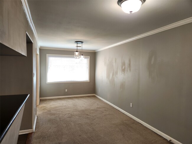 Photo - 6418 Woodbrook Ln