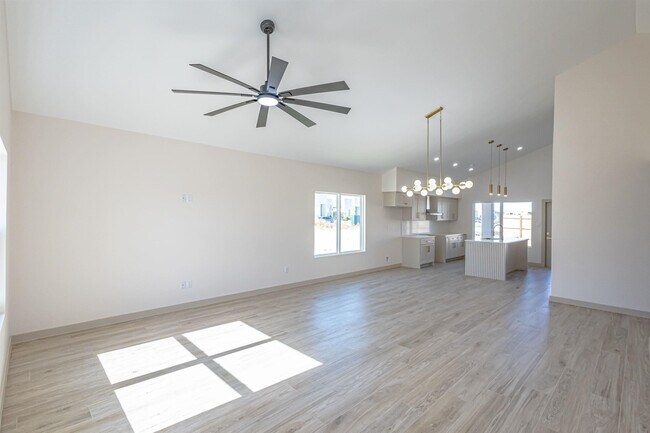 5704 Kylee Dr