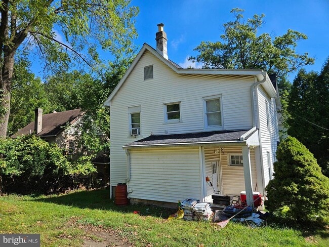 Building Photo - 106 N Valley Rd Unit A1