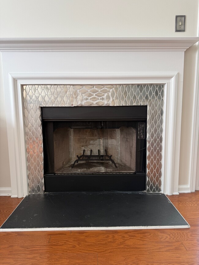 Photo - 481 Stoneglen St