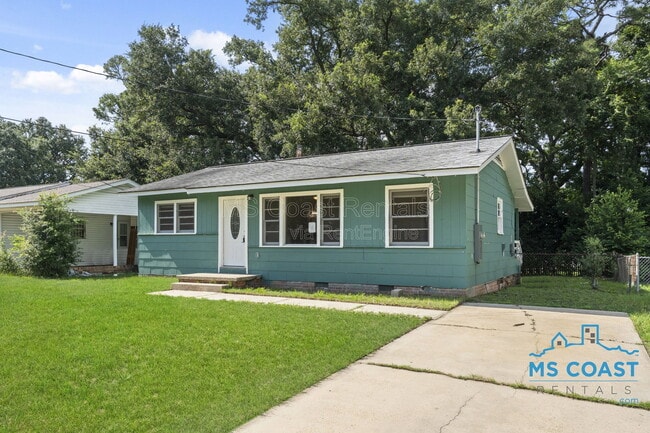 Photo - 2050 North Dr