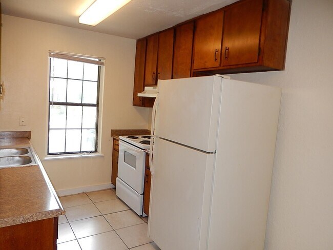 Photo - 3200 Nekoma Ln