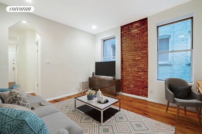 Photo - 3161 Broadway