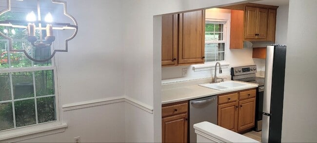 Photo - 412 Pagebrook Dr