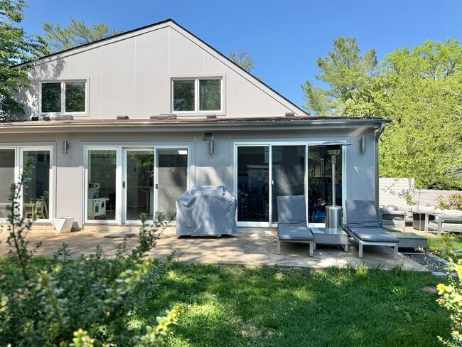 Photo - 6348 12th St N