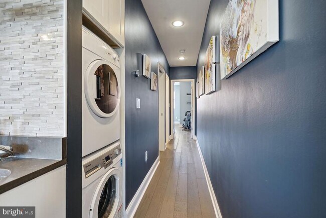 Photo - 4809 3rd St NW Unidad 4