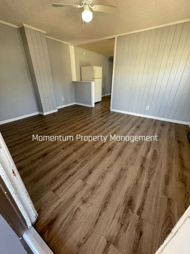 Photo - Cute & Cozy 2/1 in Mulberry!! Ready Now !!