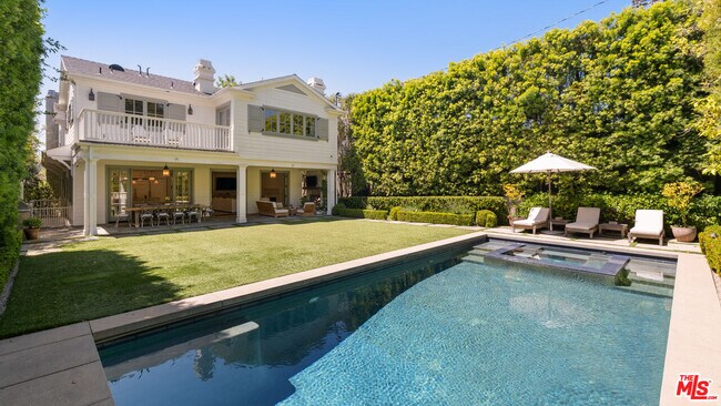 Photo - 146 N Carmelina Ave