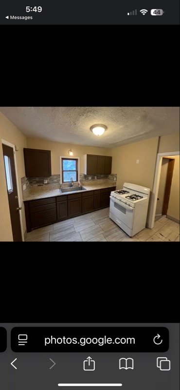 Photo - 5073 Greenhurst Dr