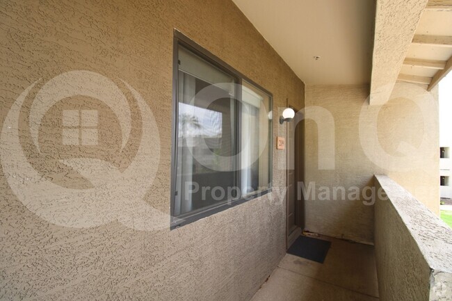 Building Photo - 3301 E Earll Dr Rental