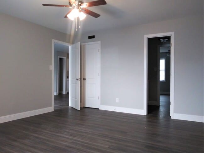 Photo - MORGAN AVE APARTMENTS Unit Apt 6