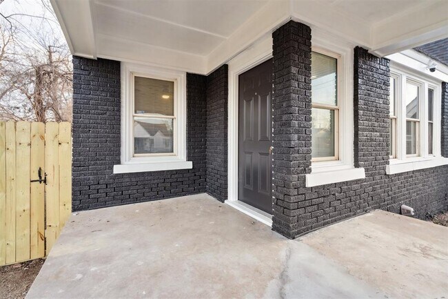 Photo - 1200 NE 17th St