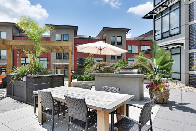 03-Área de barbacoa Aston Place Columbus OH-PJ03315-PH-11 - Aston Place