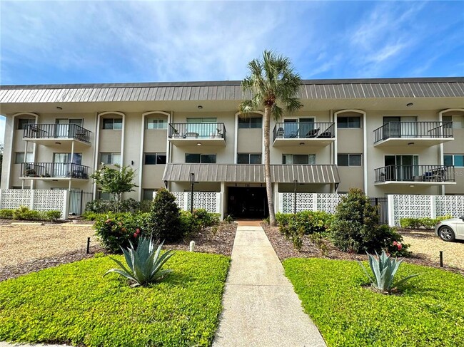 Photo - 4611 W Fig St Condo Unit 106