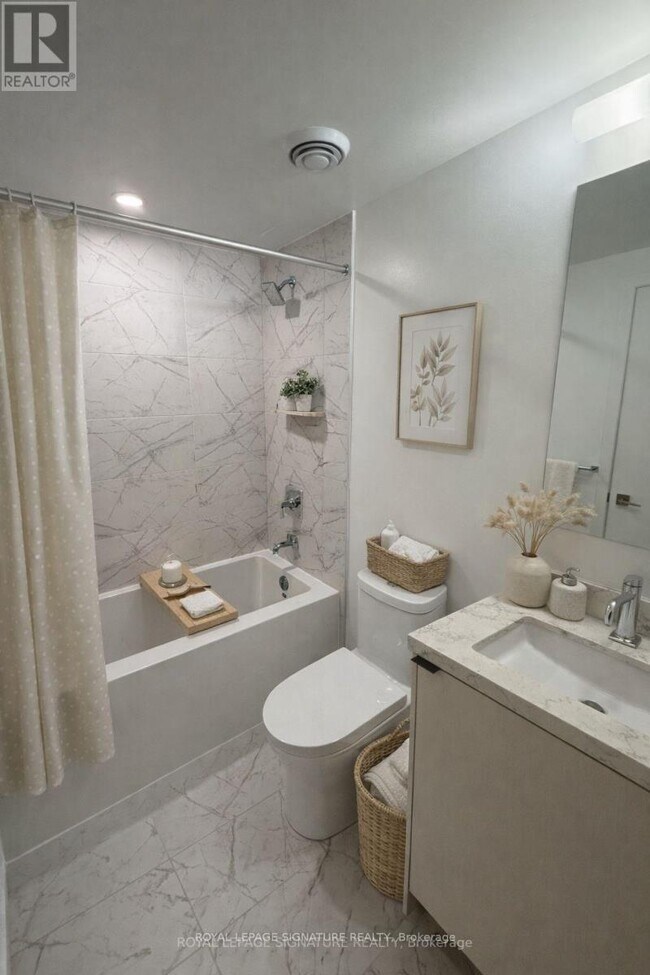 Photo - 252 Church St Unité 3610