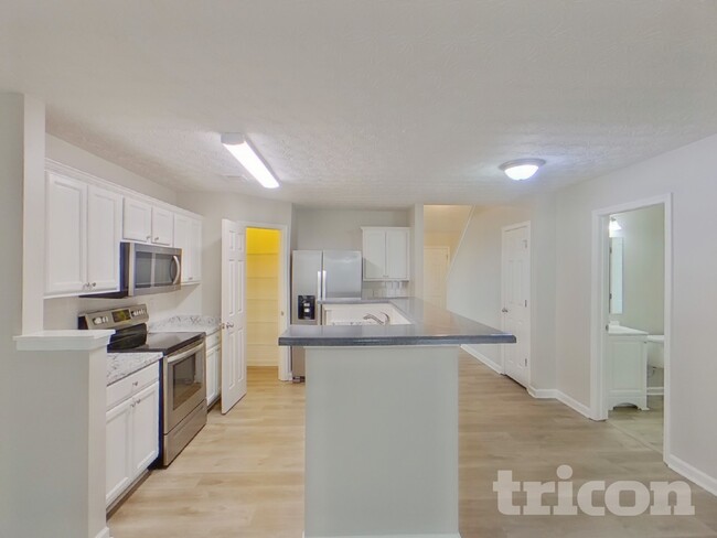 Photo - 305 Little Creek Rd SE