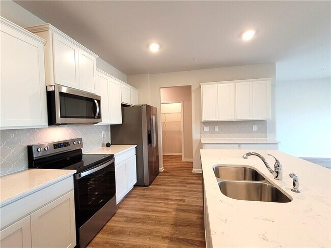 Photo - 310 Sound Cir