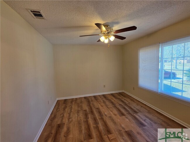 Building Photo - 406 Riverview Dr Rental