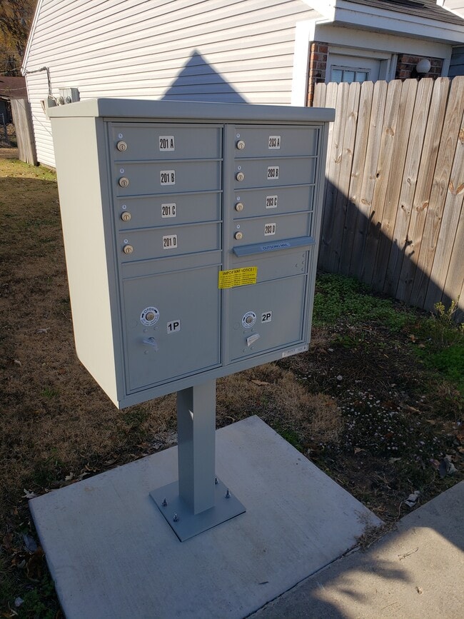 Photo - 201 Woodale Drive Unit A