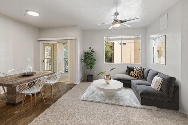 2BR, 2BA - 969SF - Living Room - Equestrian