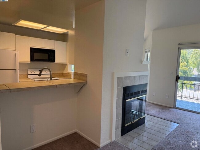 Building Photo - 8145 Mountain View Dr Unit H Rental