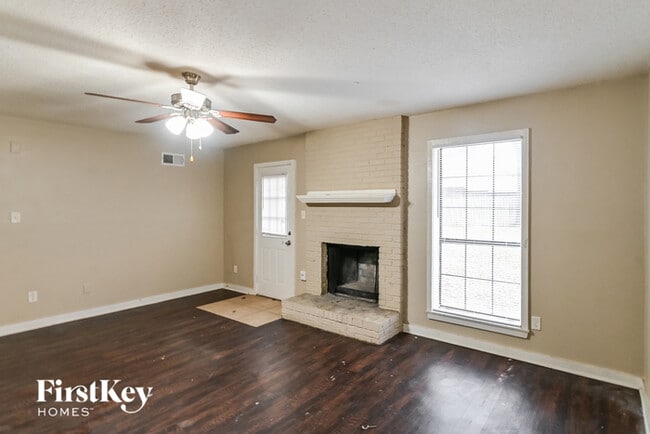 Photo - 4266 Crump Rd