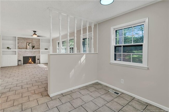 Building Photo - 2701 Lake Club Dr Rental