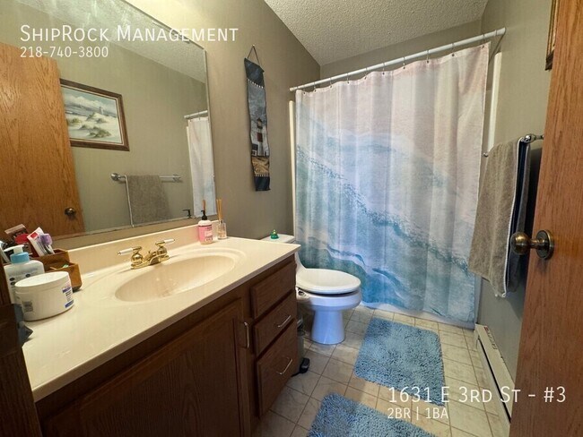 Photo - 1631 E 3rd St Unidad #3