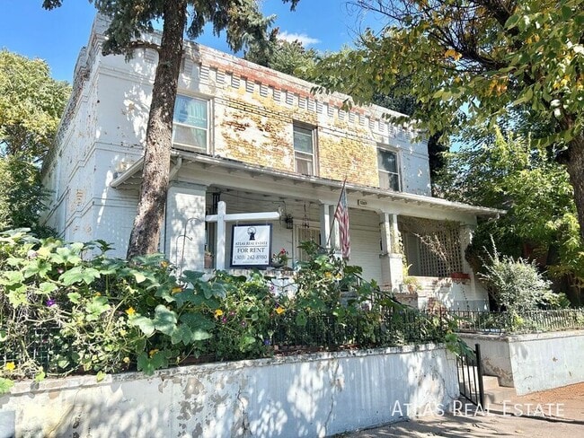 Building Photo - 3269 W Hayward Pl Unit 1