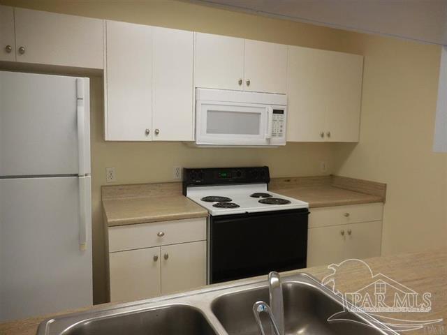 Photo - 6879 Kapok Dr