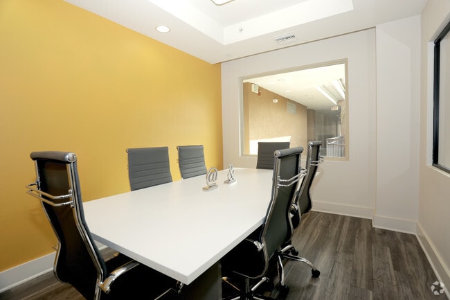 Photo - Tuscany Apartments Student Living