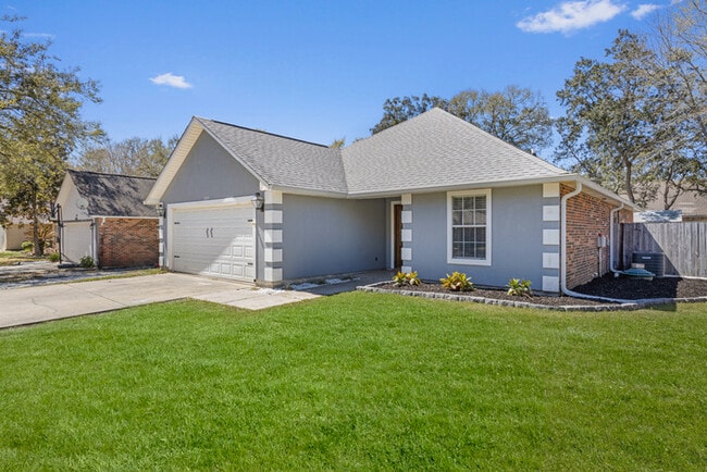 Building Photo - 1517 Porpoise St Rental