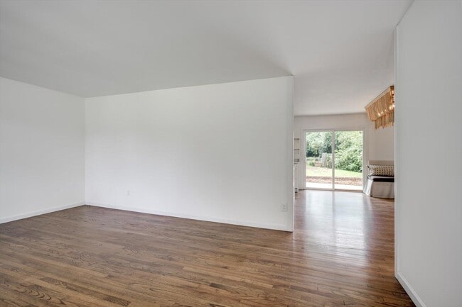 Photo - 2435 Forest Park Rd