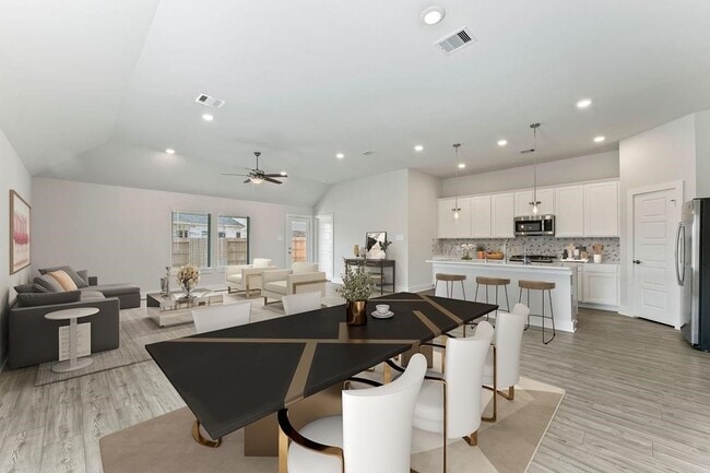 9903 Silverling Ct