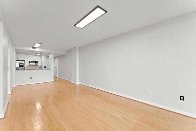 Photo - 3338 Peachtree Rd NE