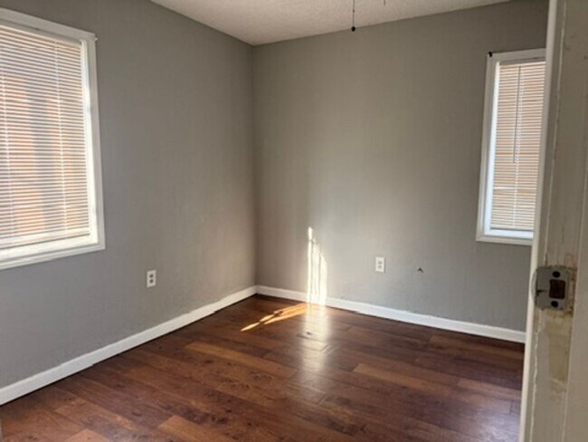 Photo - 2804 NW Ozmun Ave