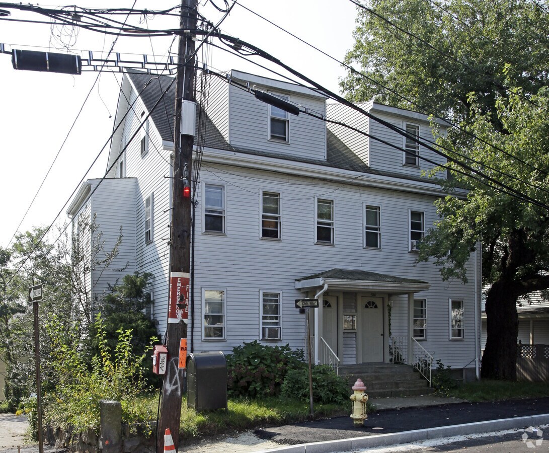 Photo - 318-320 Granite St Apartments