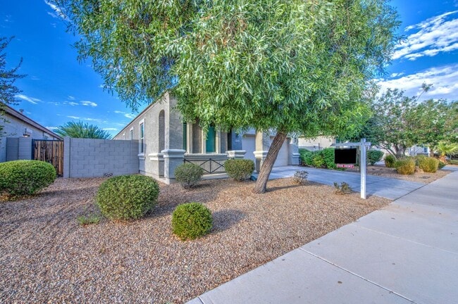 41326 W Jenna Ln