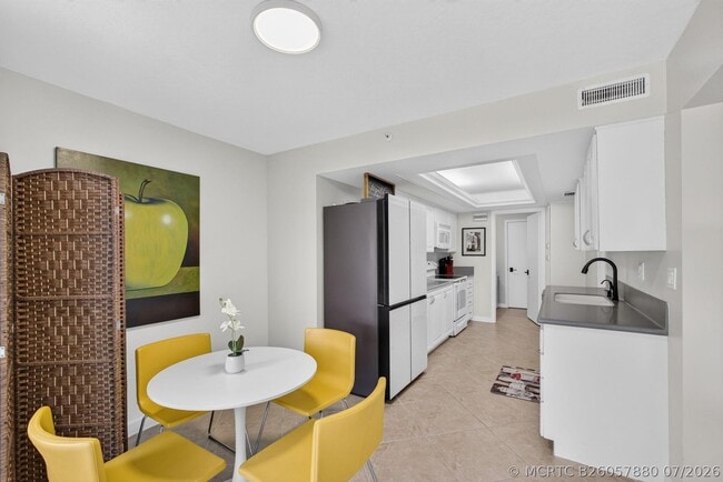 Building Photo - 3440 S Ocean Blvd Unit 105S